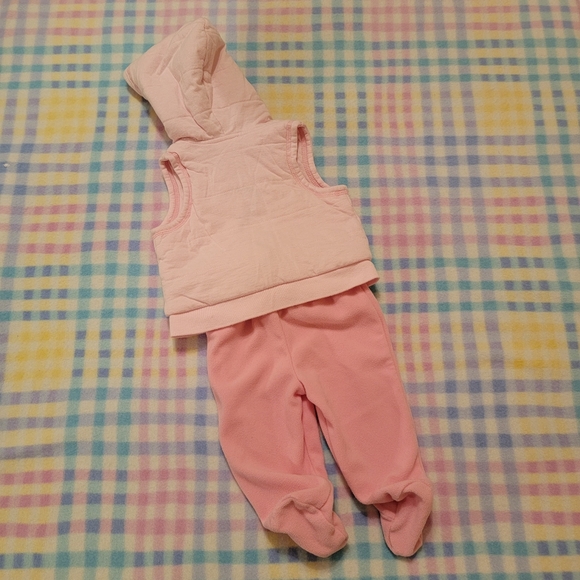 BABY WORKS ♡ Pink 'n White Baby Girl Teddy Bear 2pc Vest|Footie Pant Outfit 0-3M - Picture 16 of 16